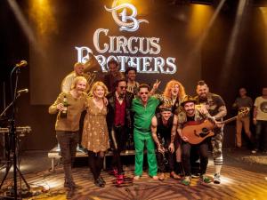 Circus Brothers a kmotři 