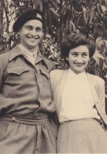 Hanicka a Hanus Sternlichtovi v Haife (1952)