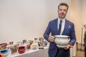 15 Ondrej Mestak a nocnik Prsnik