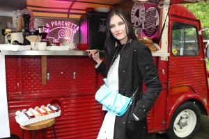 Iva Fruhlingova prisla na openig La Porchetta JHA 6799