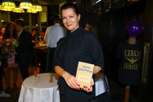 Tana Kovarikova 5R1A4426-126